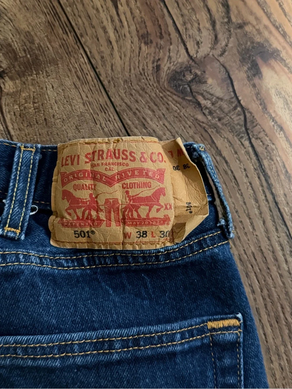 Levi's Relaxed Fit Dark Blue Jeans